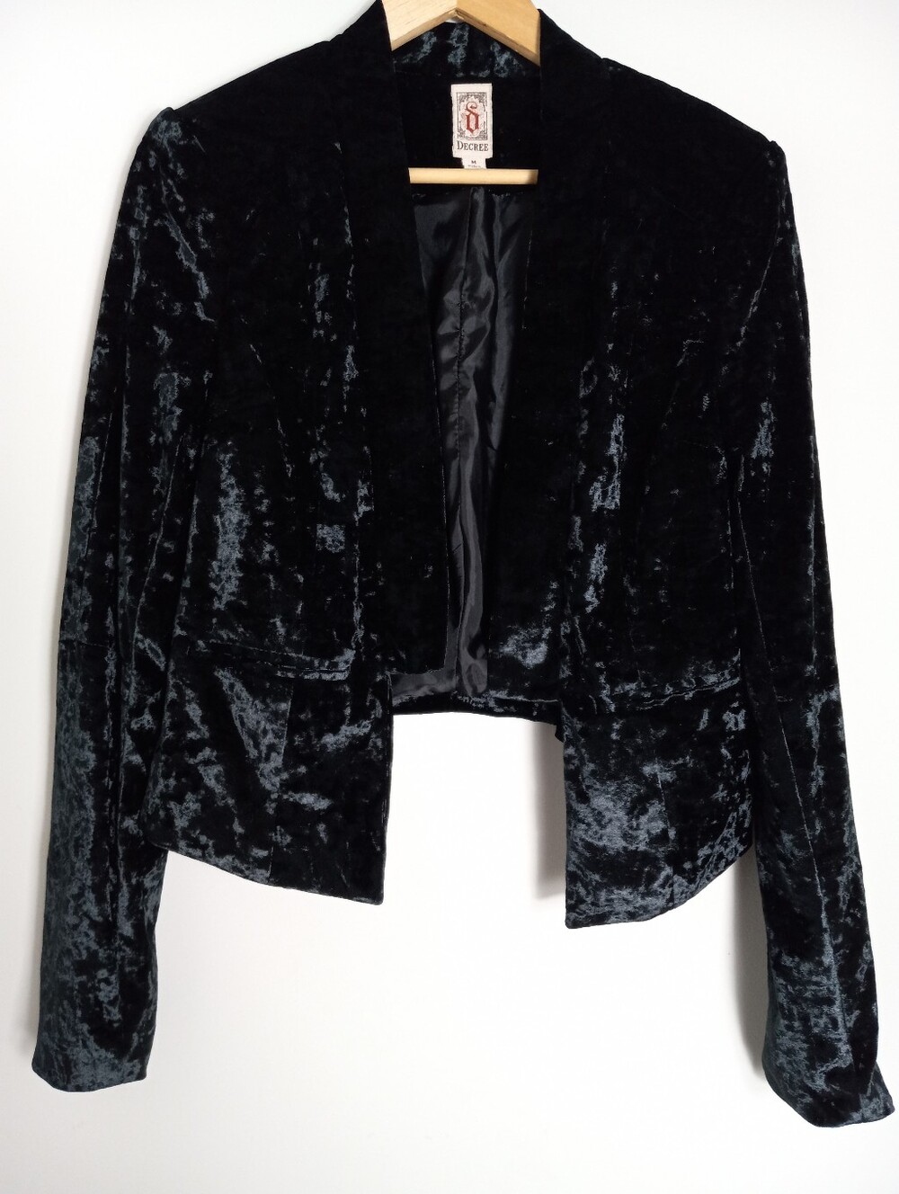 VTG Decree Black Crushed Velvet gothoc Open-Front Cropped Blazer Size Medium